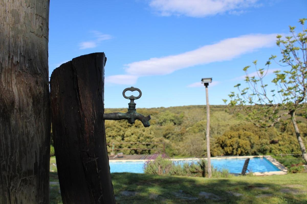 Quinta Da Devesa -B2 Hotell Vinhais Exteriör bild